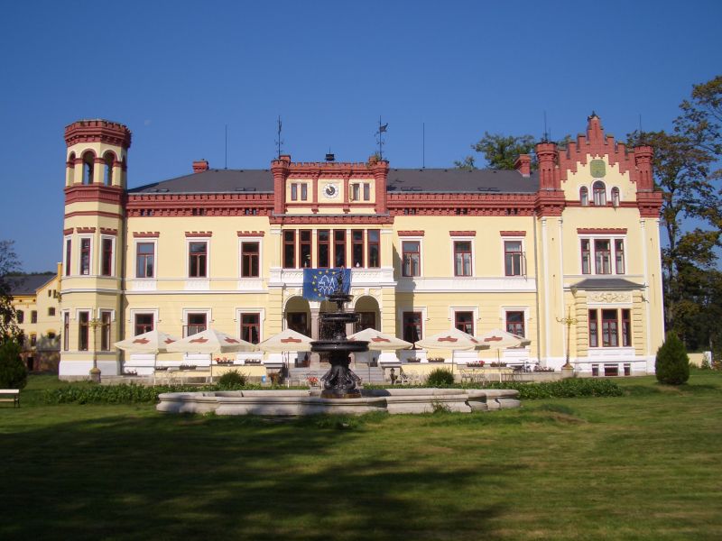 Schloss Mostov