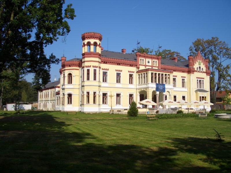 Schloss Mostov