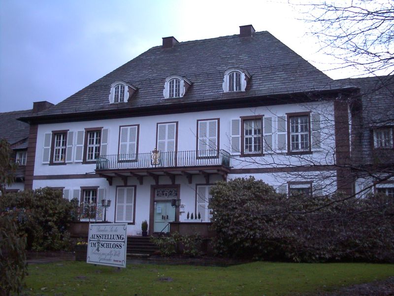 Schloss Neuhaus