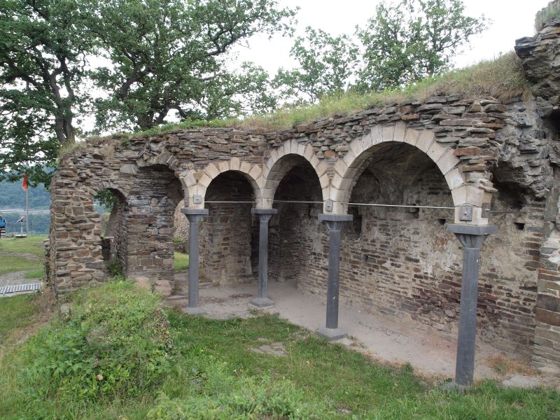 Burg Are