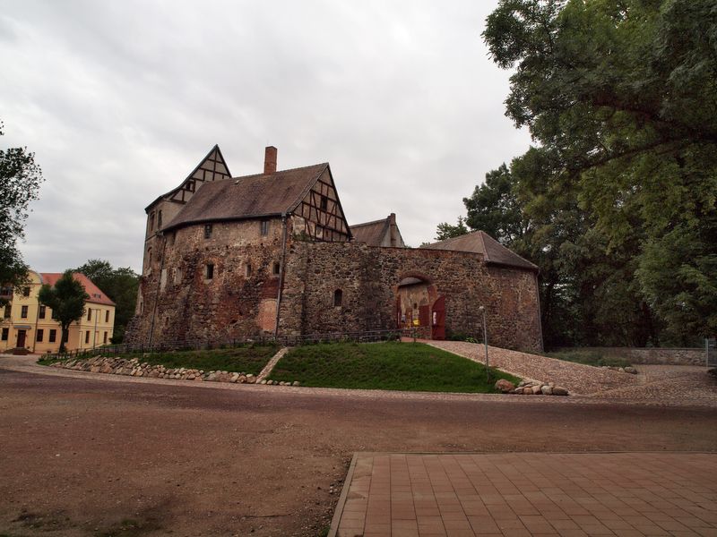 Burg Rolau