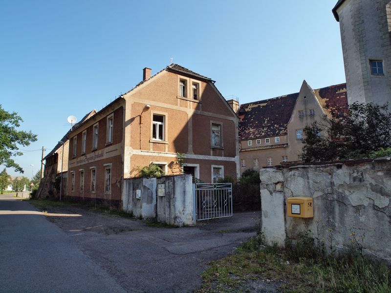 Schloss Wolftitz