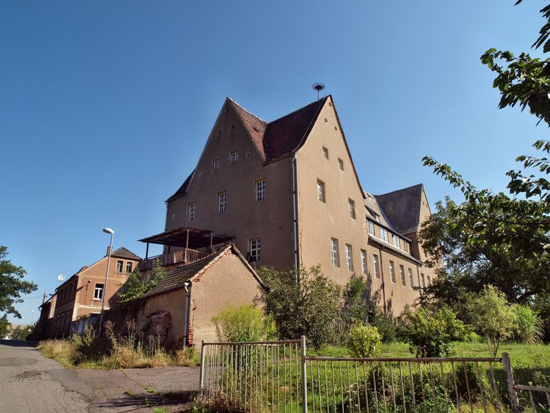 Schloss Wolftitz